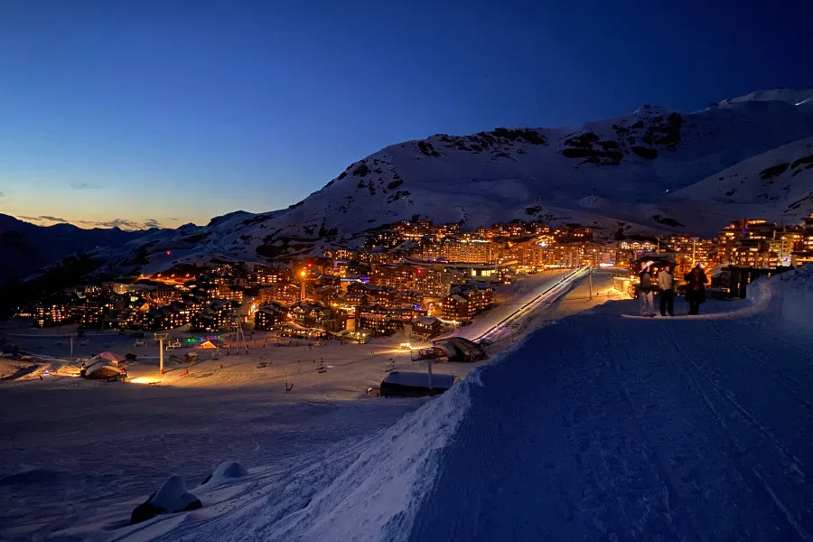 Val Thorens by night