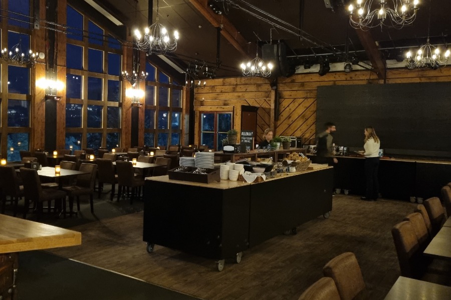 Stöten Ski Hotel ontbijtzaal.