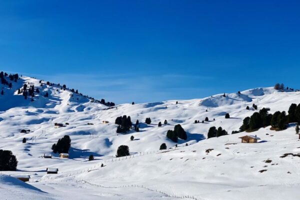 Ortisei is een populaire wintersportbestemming in Italië.