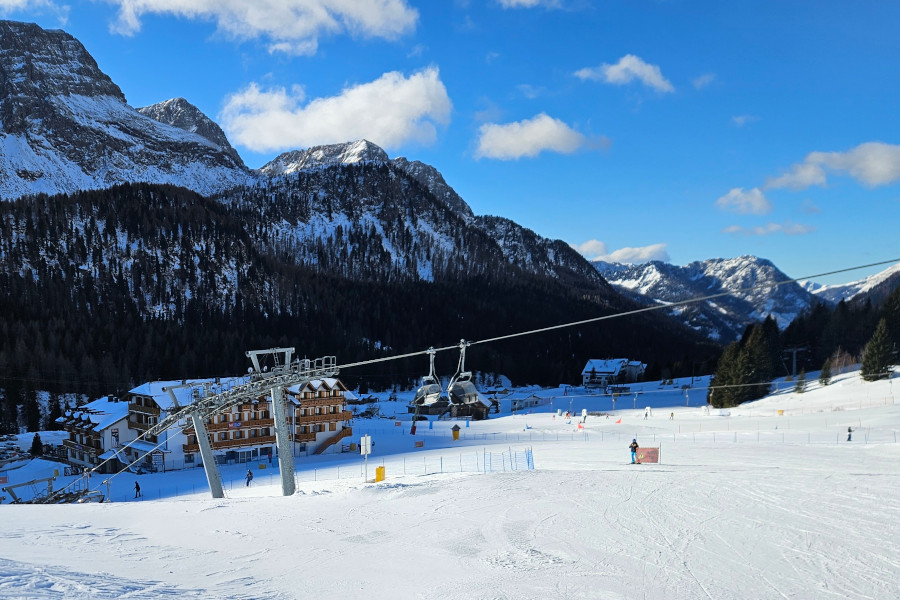 Het skigebied aan de pas van San Pellegrino