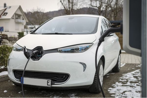 Opladen elekrtische auto