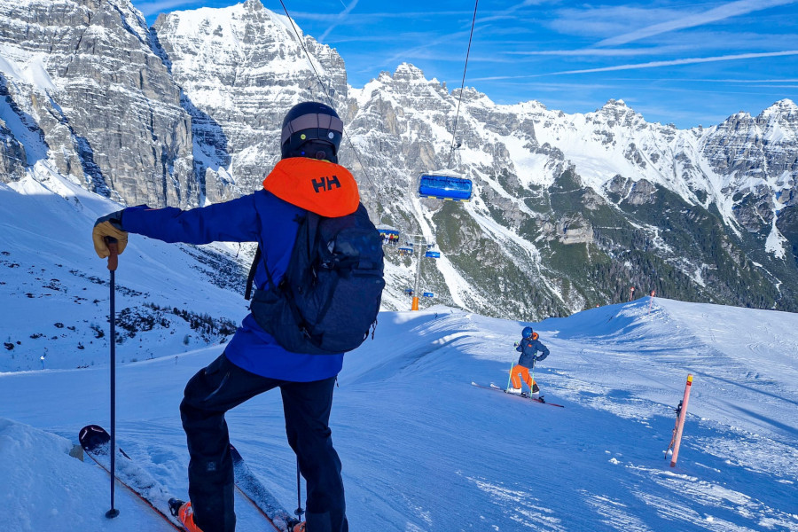 I migliori marchi di abbigliamento da sci testati durante gli sport invernali