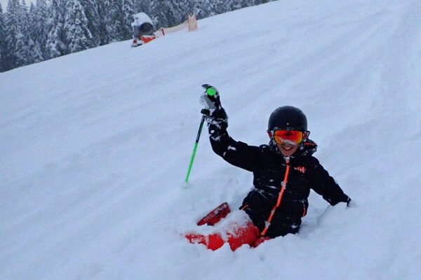 Skiën leer je met vallen en opstaan.