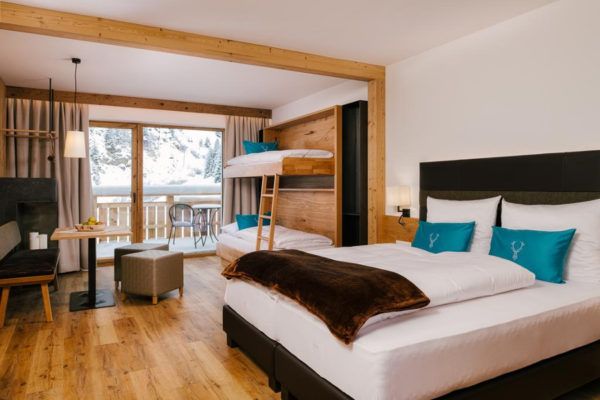 wintersport hotel baby nauders