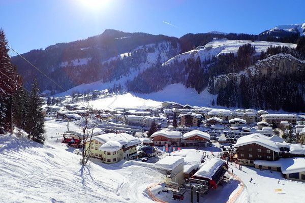 Live wintersportbeelden: 'Kaiserwetter' in Oostenrijk