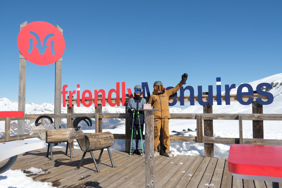 LIVE in Les Menuires ligt nog sneeuw genoeg en zijn de liften open tot 17 april