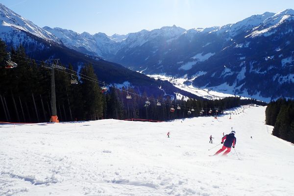 op de piste in kleinarl en flachauwinkl