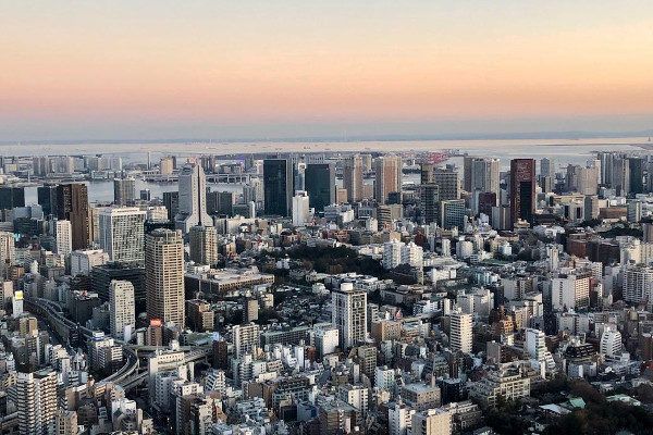 Wintersport met een stedentrip combineren in Japan