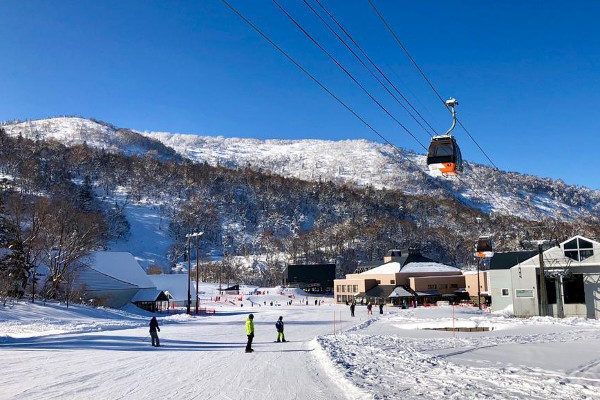 Het is heel erg rustig op de piste in Japan