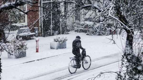 Krijgen we een koude winter? Weermodellen zien kansen op kou en flink wat sneeuw in de Alpen!